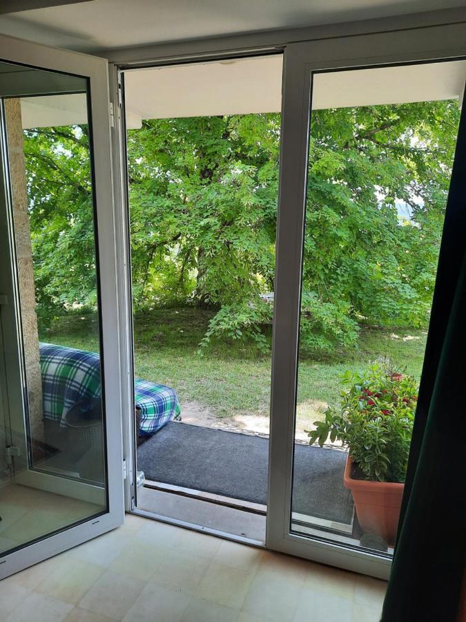 Les Coteaux De Planeze, Chambre Pour 2, 3 Ou Famille Nombreuse 2 Adultes 5 Enfants Et Jeunes Belmont-Bretenoux Exterior foto